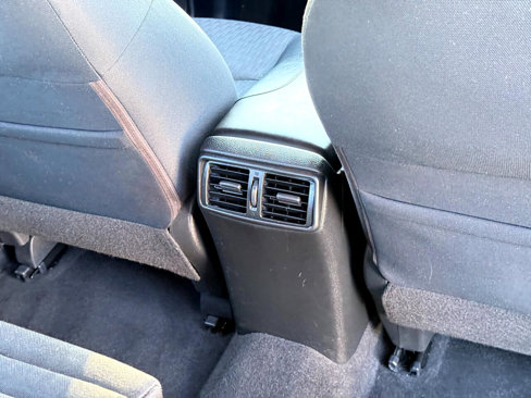 Used 2017 Nissan Rogue S image 39