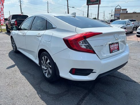 Used 2017 Honda Civic EX image 3