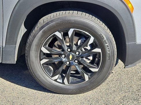 Used 2023 Chevrolet TrailBlazer LT w/ Convenience Package image 9