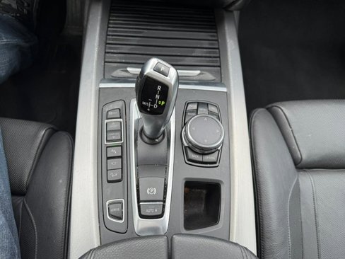 Used 2016 BMW X5 xDrive40e image 18