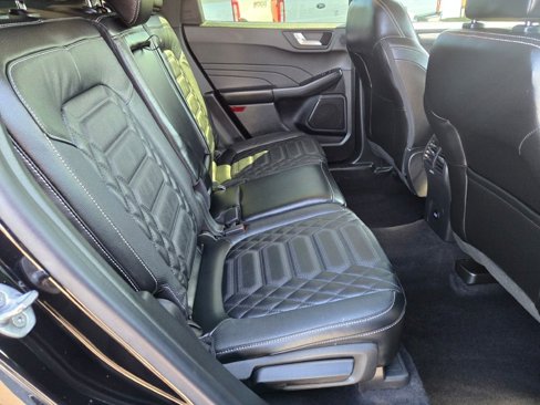 Used 2023 Ford Escape Platinum w/ Premium Technology Package image 12