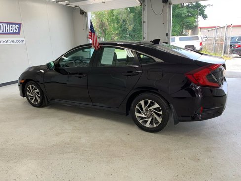 Used 2018 Honda Civic EX image 3