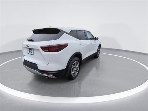 Used 2023 Chevrolet Blazer LT image 8