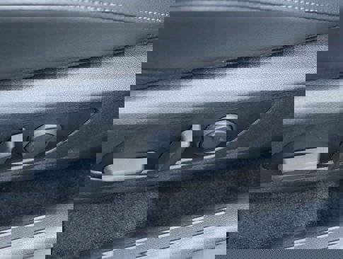 New 2025 Hyundai Elantra Limited image 14