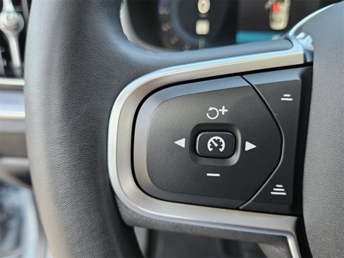 Certified 2024 Volvo S60 B5 Core image 37