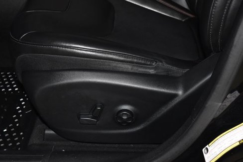 Used 2019 Jeep Cherokee Trailhawk image 13