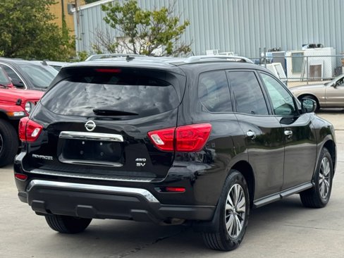 Used 2018 Nissan Pathfinder S image 7