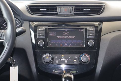 Used 2019 Nissan Rogue Sport S image 22