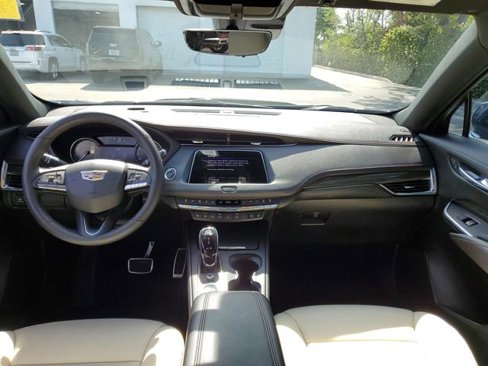 Certified 2022 Cadillac XT4 Sport w/ Comfort Package image 35