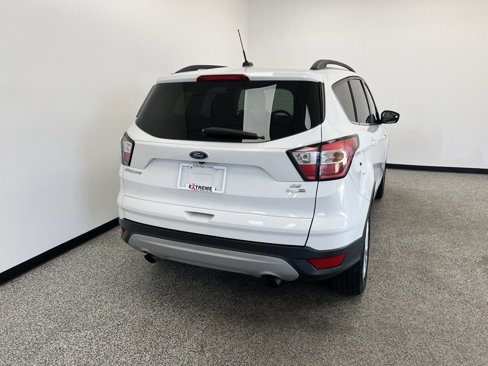 Used 2018 Ford Escape SE image 6
