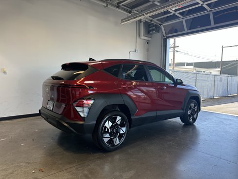 Used 2024 Hyundai Kona SEL image 3