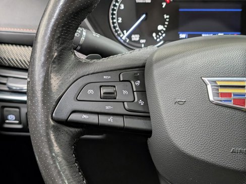 Used 2019 Cadillac XT4 Sport w/ Cold Weather Package image 38