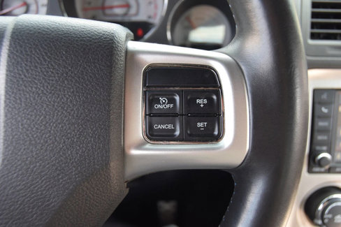 Used 2011 Dodge Challenger SRT8 image 17