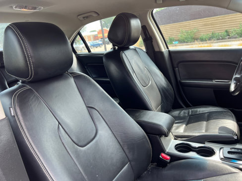 Used 2012 Ford Fusion SEL image 39