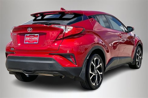Used 2021 Toyota C-HR XLE image 5