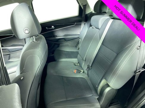 Used 2020 Kia Sorento LX image 23