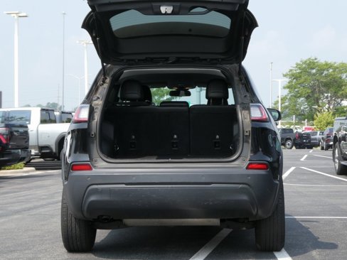 Used 2019 Jeep Cherokee Latitude Plus image 23