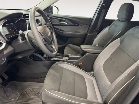 Used 2022 Chevrolet TrailBlazer LT w/ Sun and Liftgate Package image 6