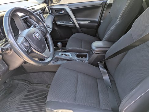 Used 2018 Toyota RAV4 XLE image 25