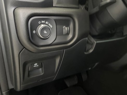 New 2023 RAM 1500 Big Horn image 33