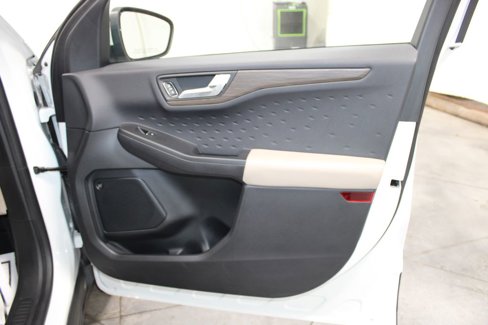 Used 2020 Ford Escape Titanium w/ Titanium Premium Package 2.0 image 35
