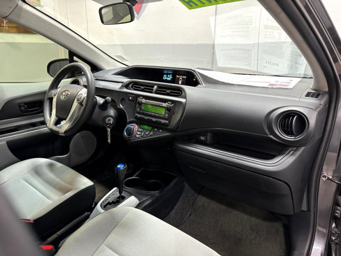 Used 2014 Toyota Prius C One image 21