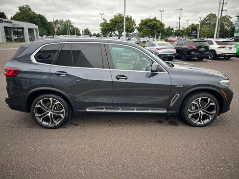 Certified 2022 BMW X5 xDrive45e w/ Luxury Seating Package image 6