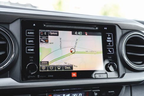 Used 2019 Toyota Tacoma Limited image 25
