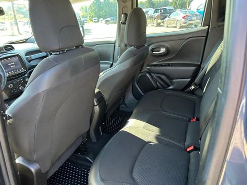 Certified 2023 Jeep Renegade Altitude w/ Convenience Group I image 10