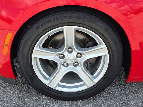 Used 2020 Chevrolet Camaro LT image 7