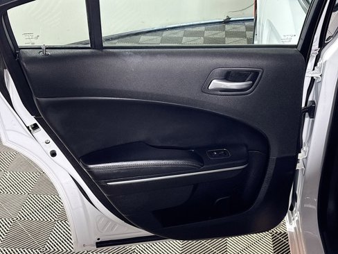 Used 2021 Dodge Charger SXT w/ Leather Interior Group image 19