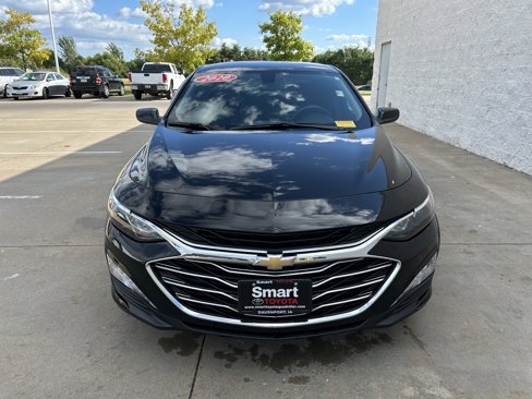 Used 2020 Chevrolet Malibu LT image 2