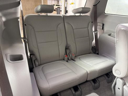 Used 2019 GMC Acadia SLT image 13