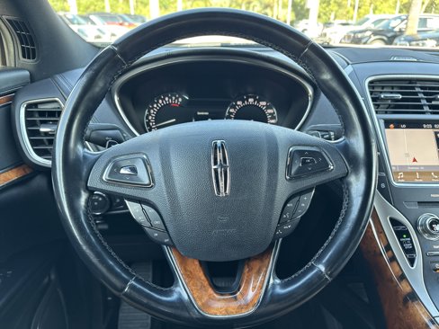 Used 2018 Lincoln MKX Reserve w/ Lincoln MKX Climate Package image 18