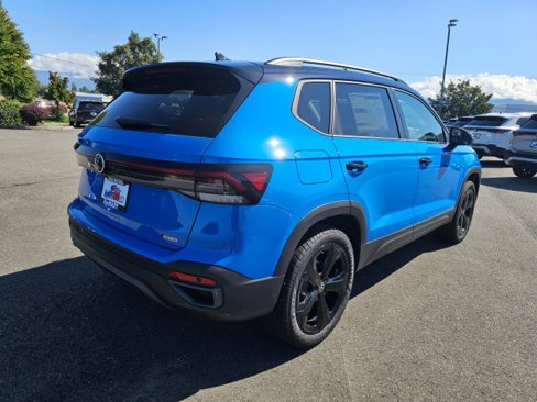 New 2025 Volkswagen Taos SE image 3