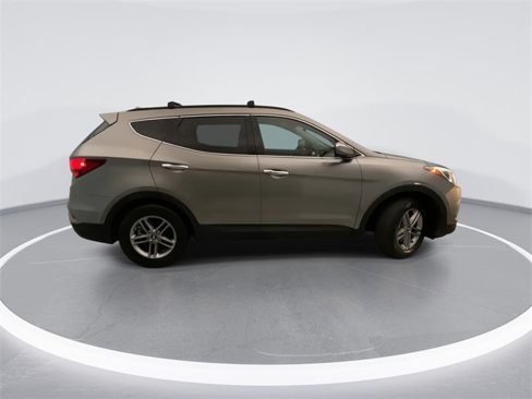Used 2017 Hyundai Santa Fe Sport image 9