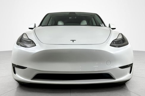 Used 2023 Tesla Model Y AWD image 8
