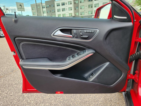 Used 2015 Mercedes-Benz GLA 250 4MATIC w/ Multimedia Package image 19