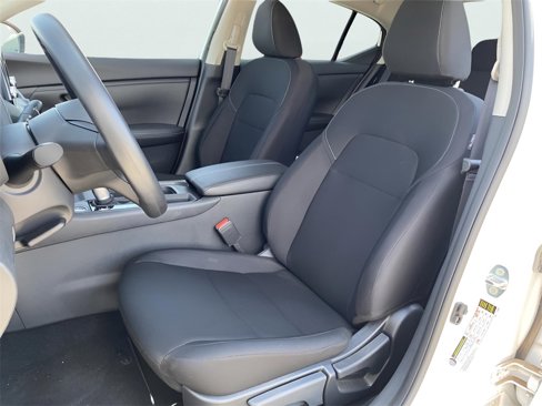 Used 2025 Nissan Sentra S image 13