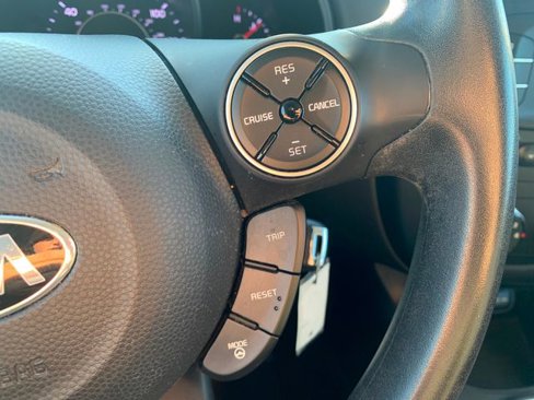 Used 2016 Kia Soul + image 15