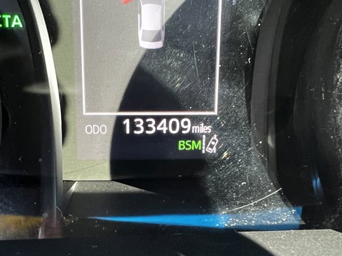 Used 2018 Toyota Camry SE image 21