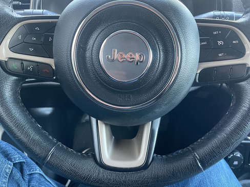 Used 2016 Jeep Renegade Latitude image 63
