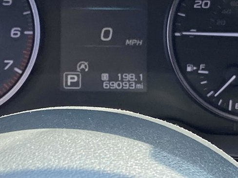 Used 2022 Subaru Outback Premium image 22