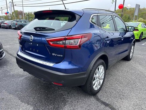 Used 2020 Nissan Rogue Sport SV w/ All-Weather Package image 3