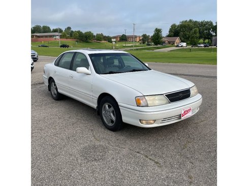 Used 1998 Toyota Avalon XLS image 11