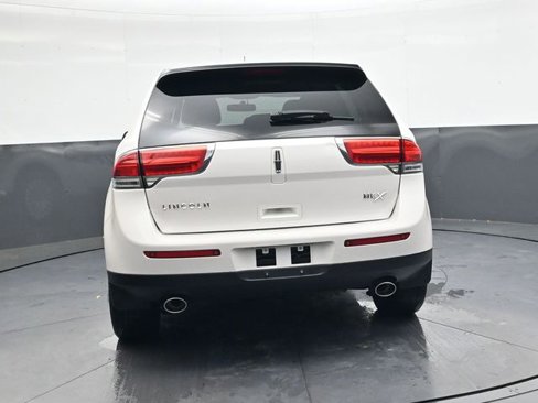 Used 2015 Lincoln MKX FWD image 5