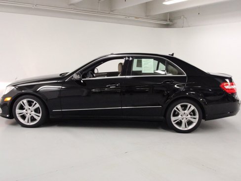 Used 2013 Mercedes-Benz E 350 4MATIC Sedan image 7