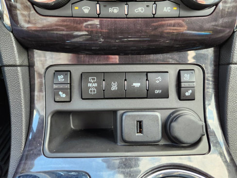 Used 2017 Buick Enclave Premium w/ Experience Buick Package image 31
