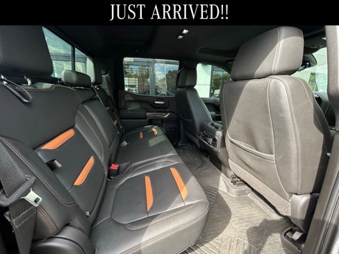 Used 2021 GMC Sierra 1500 AT4 w/ AT4 Premium Package image 11