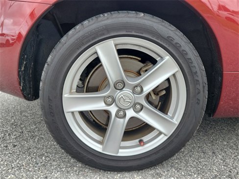 Used 2006 MAZDA MX-5 Miata image 9
